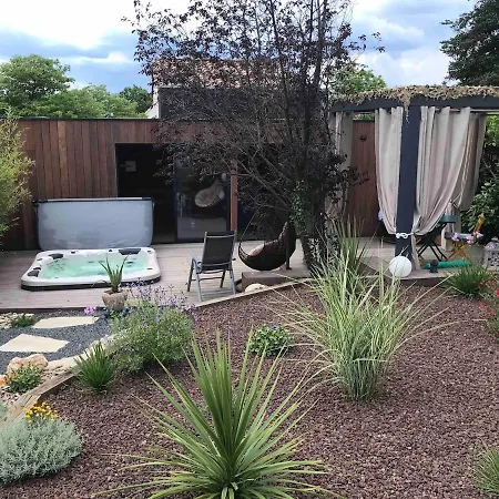 Jolie Maison Mediterraneenne فيلة